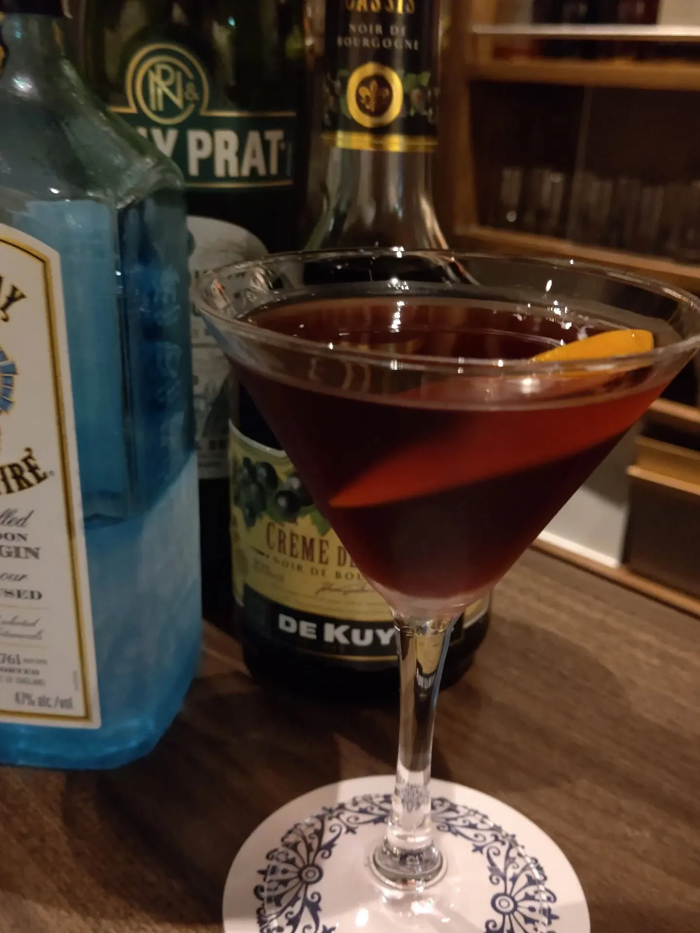 パリジャンカクテルです🍸️マティーニの変形でジン・ドライベル...